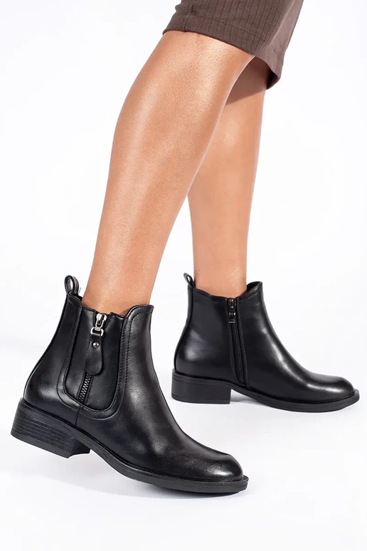 melni sieviešu apavi