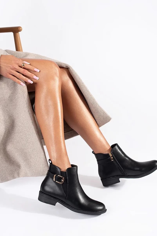 Melnas Sieviešu kurpes ar zelta...