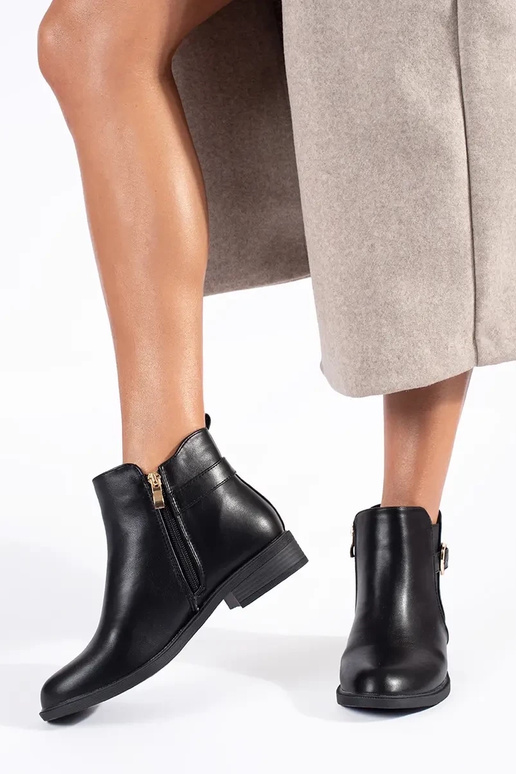 Melnas Sieviešu kurpes ar zelta...