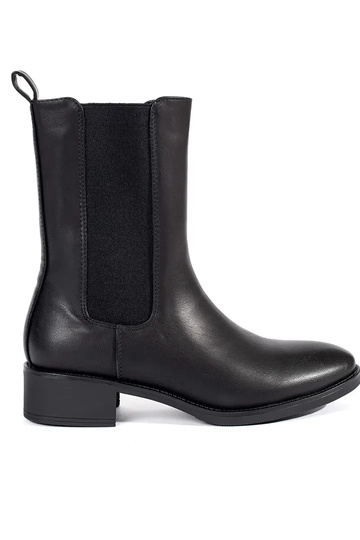 melnas Sieviešu kurpes uz...