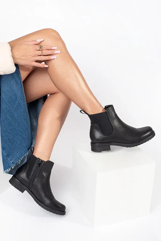 Sieviešu melni apavi Sieviešu melni apavi