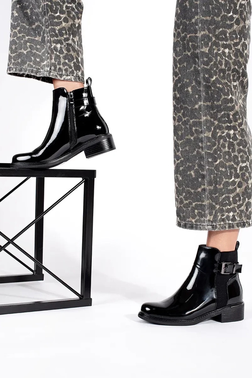 ar lakas efektu melni Sieviešu apavi ar lakas efektu melni Sieviešu apavi