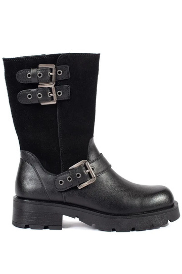 Melni ādas sieviešu apavi...