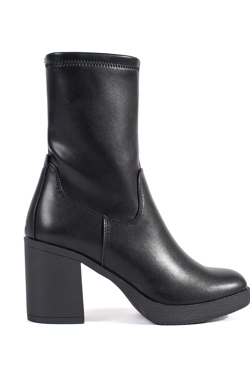 melnas sieviešu kurpes uz papēža no...