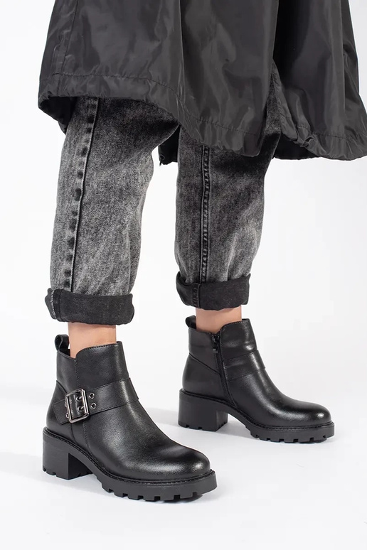 Sieviešu melni ādas apavi ar...