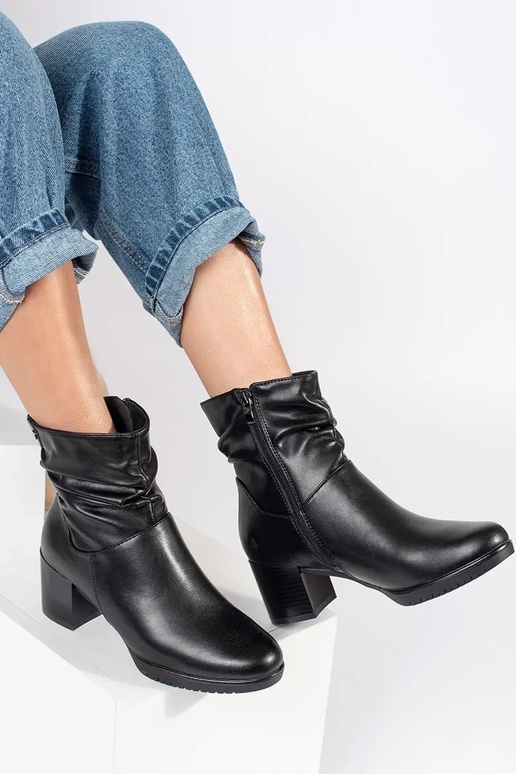 melni ādas sieviešu zābaki ar... melni ādas sieviešu zābaki ar...