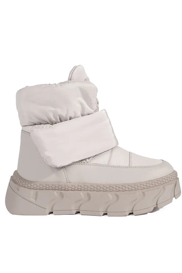 Pelēkas krāsas izolēts...