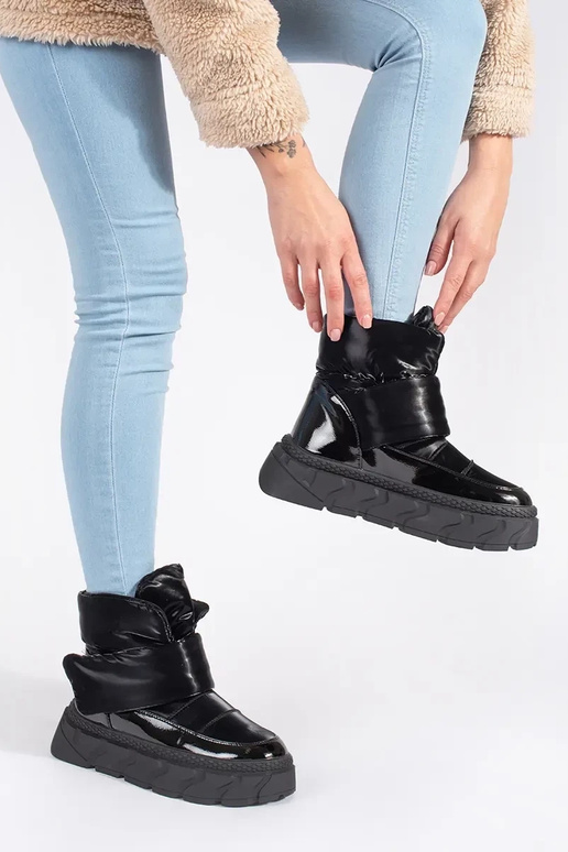 melnas krāsas izolēts Sieviešu sniega... melnas krāsas izolēts Sieviešu sniega...