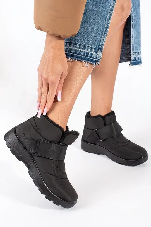 Sieviešu ērti sniega zābaki melnā krāsā