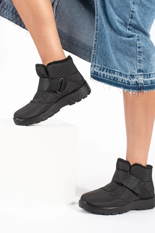 Sieviešu ērti sniega zābaki melnā krāsā