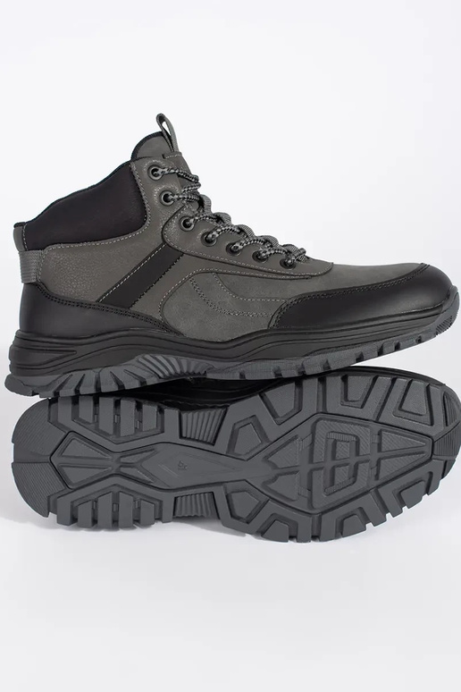 Treka zābaki pelēkā krāsā