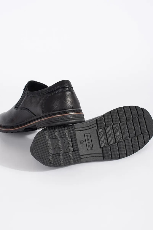 Melnas stiprinājuma čības