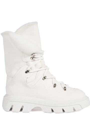 baltas krāsas mežģīņots...