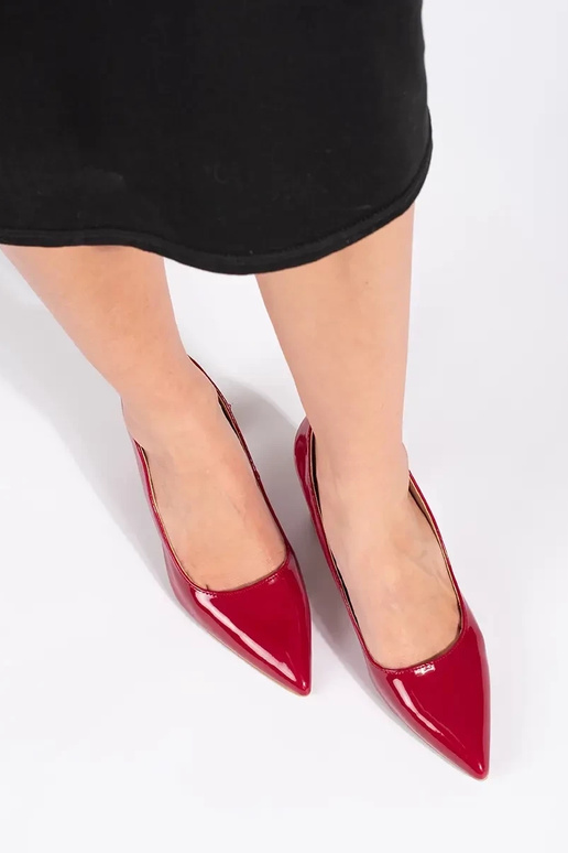 Eleganta stila lakots sarkans...