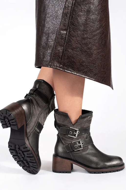 Tumši brūni sieviešu zābaki ar papēdi...