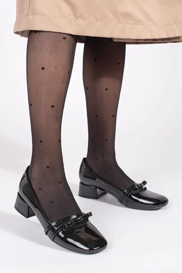 melnas krāsas lakots... 2