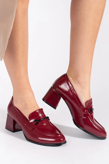 bordo krāsas kurpes... 2