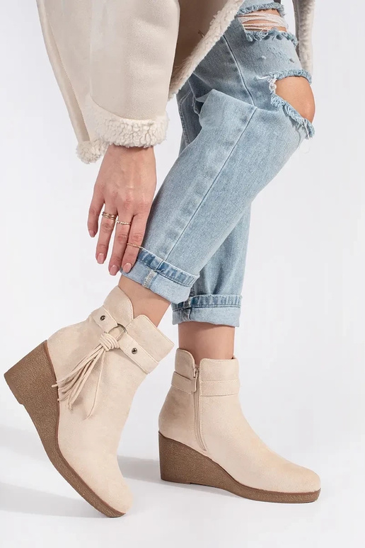 zamšādas gaišismilšu krāsas sieviešu...