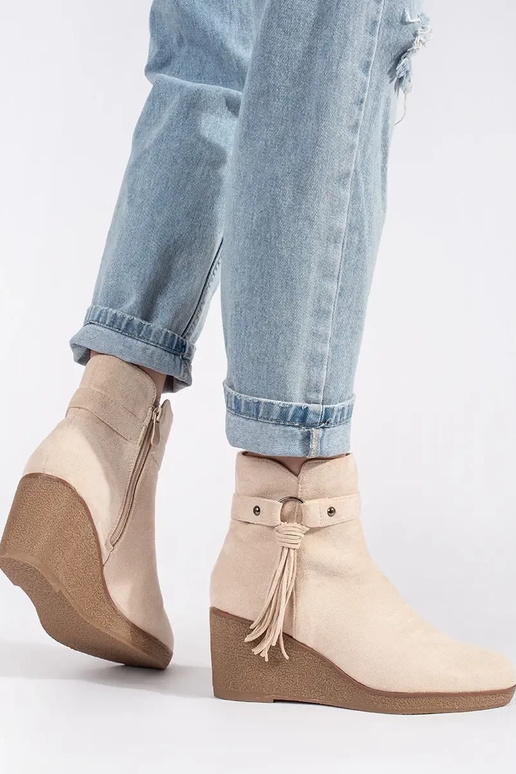 zamšādas gaišismilšu krāsas sieviešu...