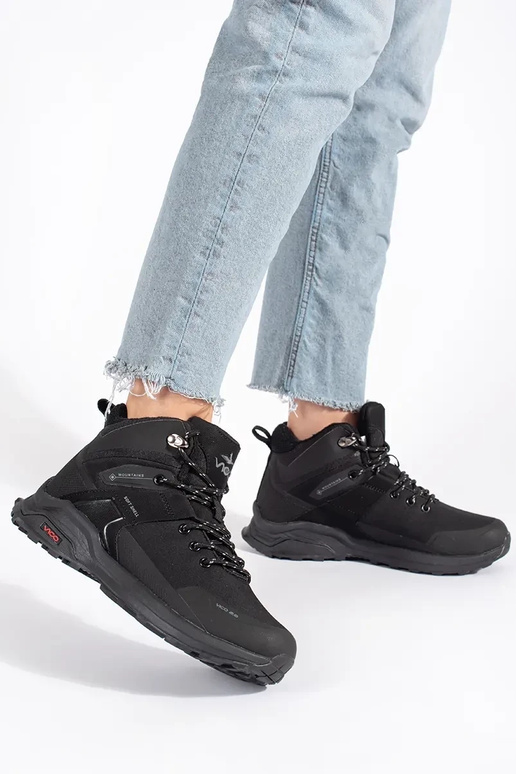 melnas krāsas izolēts Trekinga apavi melnas krāsas izolēts Trekinga apavi