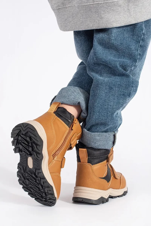 siltināti puicisks trzeIniki Velcroy