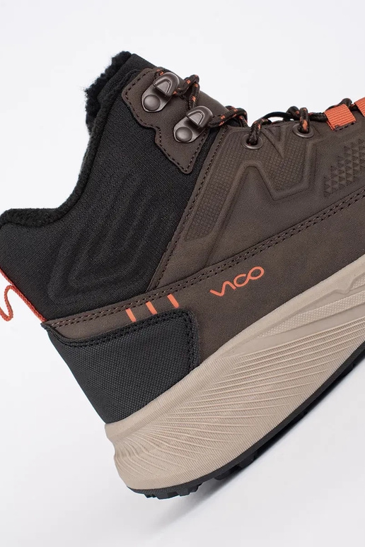 brūnas krāsas Vīriešiem sasiets...