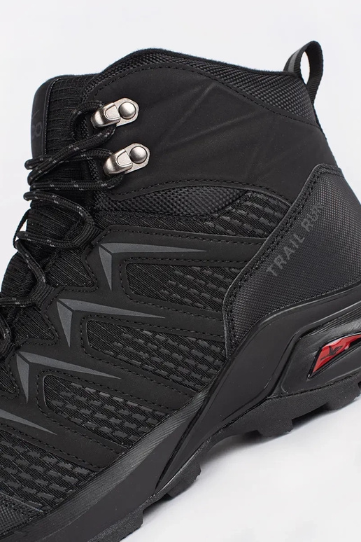 melnas krāsas izolēts trekings Apavi...