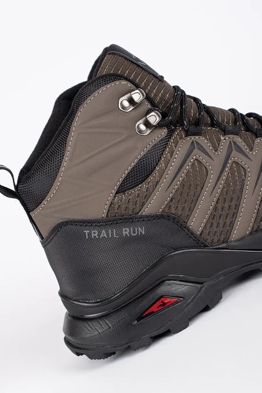 brūnas krāsas izolēts trekings Apavi...