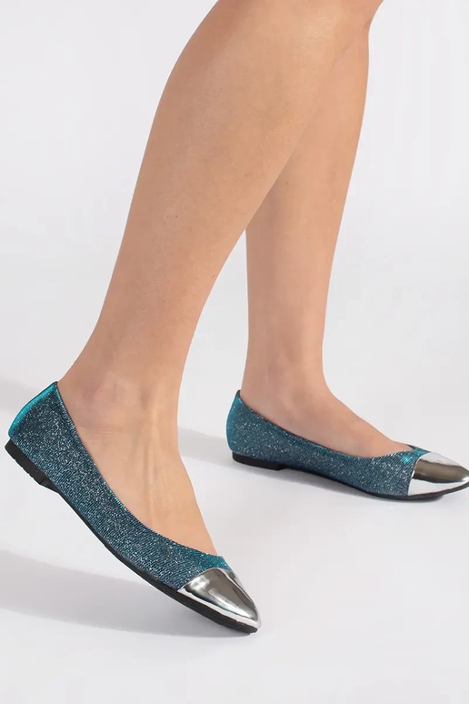 Zilas krāsas spīdīgs balerīnas ze... Zilas krāsas spīdīgs balerīnas ze...