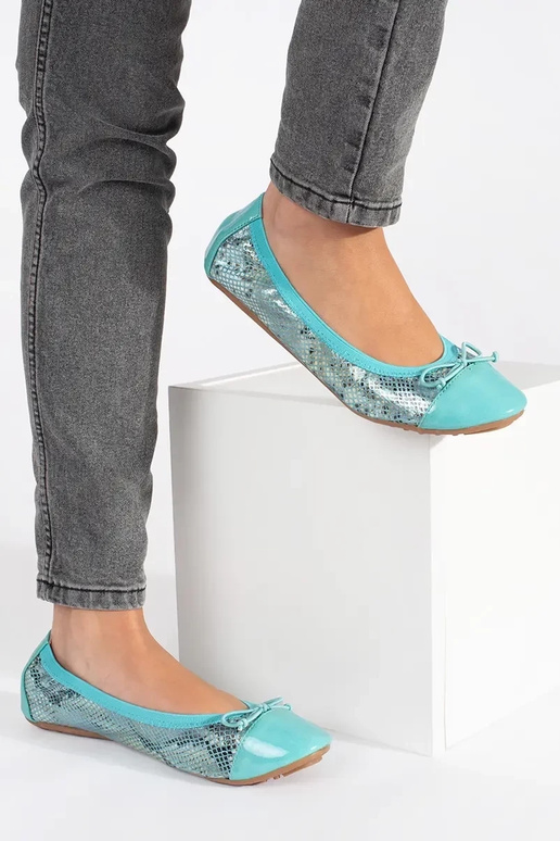 Zilas krāsas balerīnas ar loku Zilas krāsas balerīnas ar loku