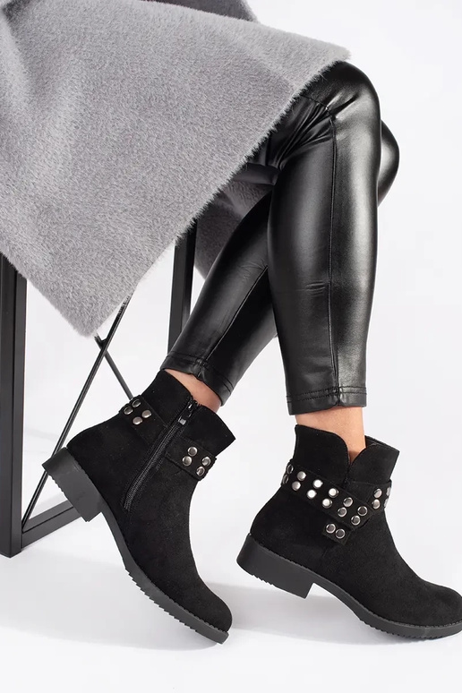 No zamša izgatavoti zemi sieviešu apavi