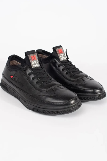 Melnas siltās sporta kurpes 2