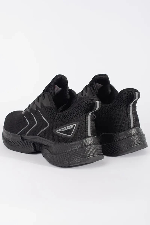 Melnas vīriešu sporta kurpes Melnas vīriešu sporta kurpes