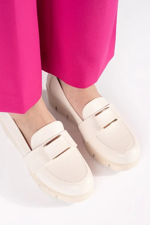 Zili mokasīni no zamša ar ķēdi