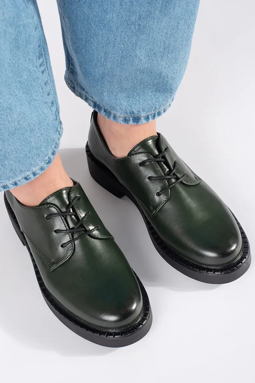 Zaļi pussoļi uz zema papēža Sergio Leone