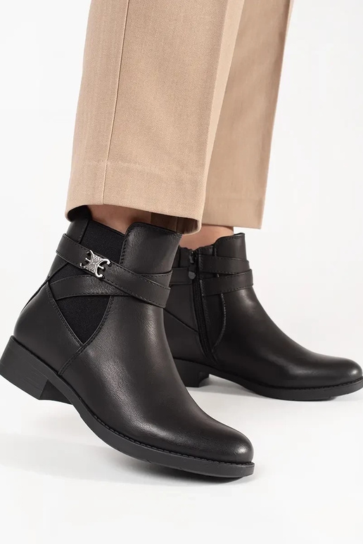 Melni sieviešu apavi