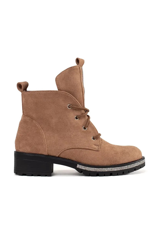 Smilšu krāsas kurpes ar šņorēm