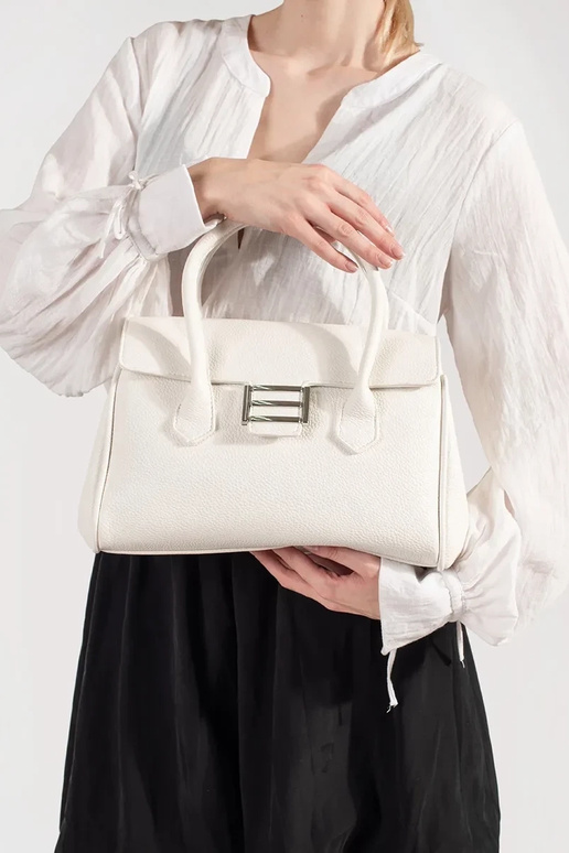 Pelēka sieviešu soma ar siksniņām