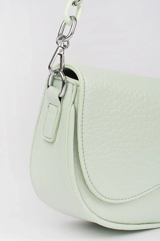 Zaļa pastnieka soma