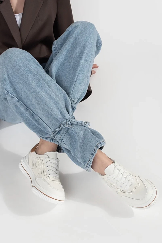 Baltas krāsas caurspīdīgi ādas sporta...