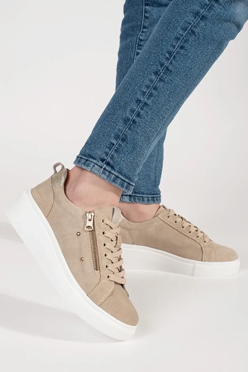 Smilšu krāsas sporta apavi... 2