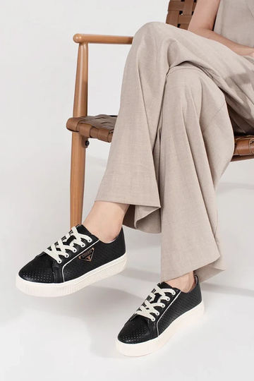 Melnas krāsas ādas sporta... 2