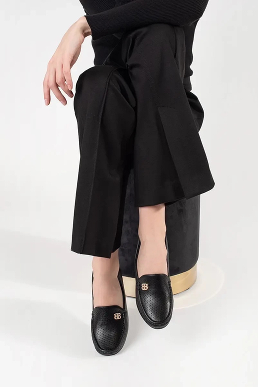 Melnas sieviešu puszābaki ar slēptu...