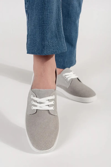 Pelēki perforēti apavi no... 2