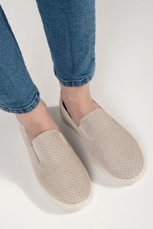 Ādas smilšu krāsas mokasīni Ādas smilšu krāsas mokasīni