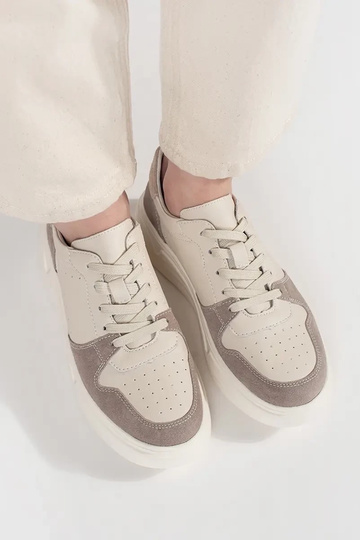 Smilšu krāsas ādas sneakers... 2