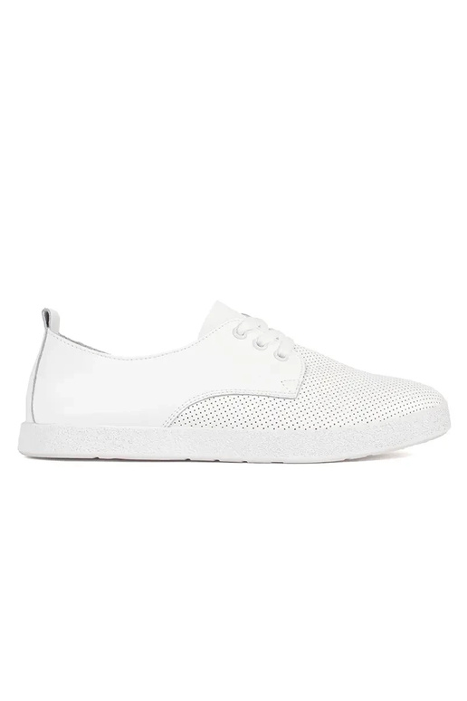 Baltas krāsas sporta apavi perforēti...