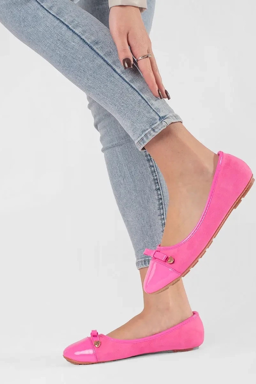 Rozā dzīvokļa balerīnas ar lakotām... Rozā dzīvokļa balerīnas ar lakotām...