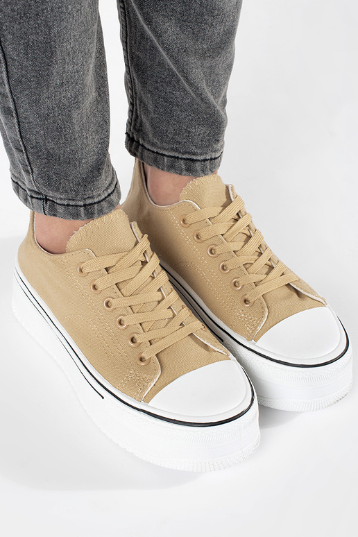 smilšu krāsas sporta apavi ar biezu zoli smilšu krāsas sporta apavi ar biezu zoli