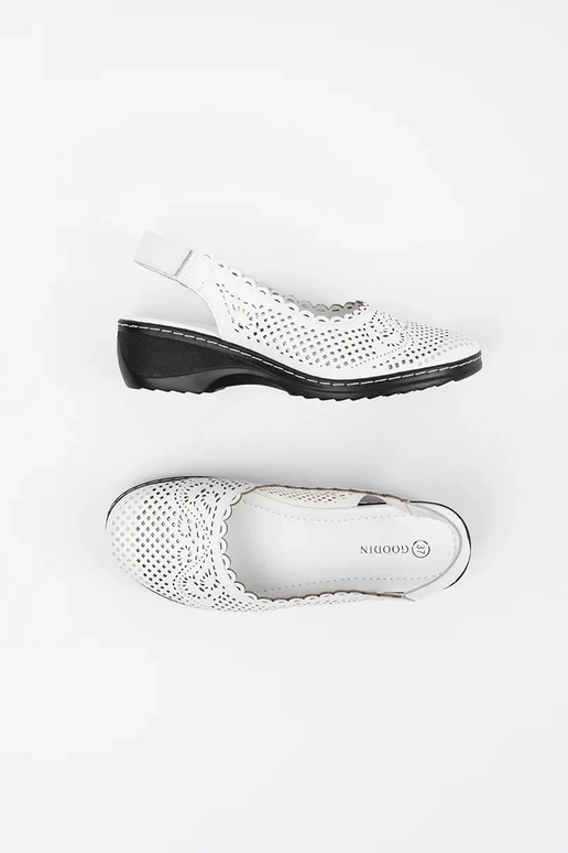 Sieviešu smilšu krāsas sandales uz... Sieviešu smilšu krāsas sandales uz...